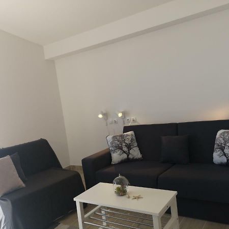 Apartman Studio Kod Ujevica Baška Voda Екстериор снимка