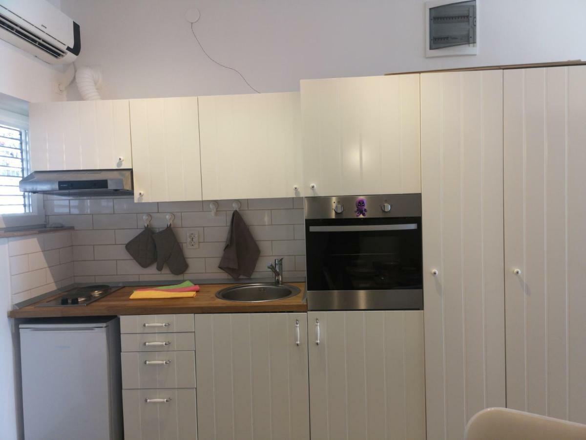 Apartman Studio Kod Ujevica Baška Voda Екстериор снимка