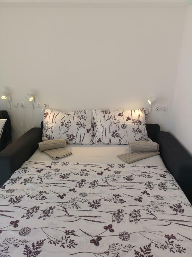 Apartman Studio Kod Ujevica Baška Voda Екстериор снимка